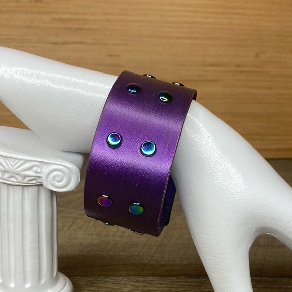Deep purple painted leather bracelet handmade jewelry with rainbow rivets 1.25” - Picture 3 of 9
